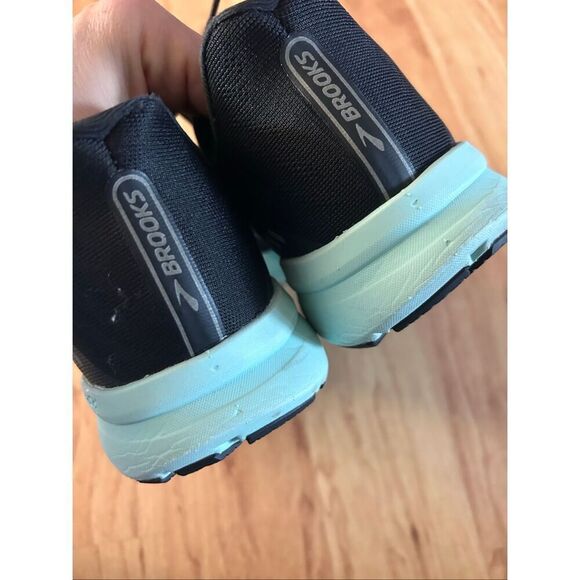Brooks Launch 8 Women's Running Shoe Size 9.5 B Medium) Black teal - Picture 3 of 5